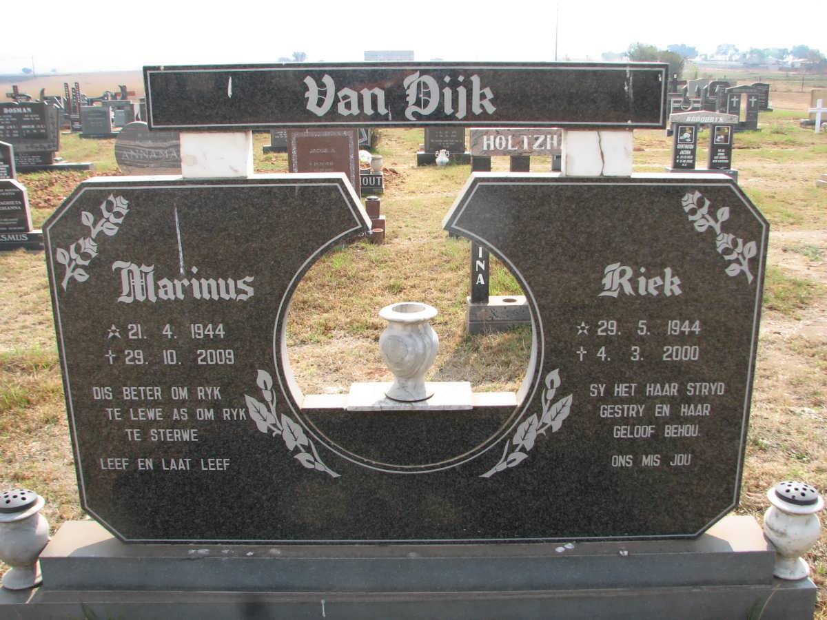 DIJK Marinus, van 1944-2009 &amp; Riek 1944-2000