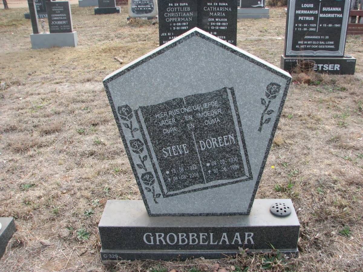 GROBBELAAR Steve 1932-2004 &amp; Doreen 1930-1996