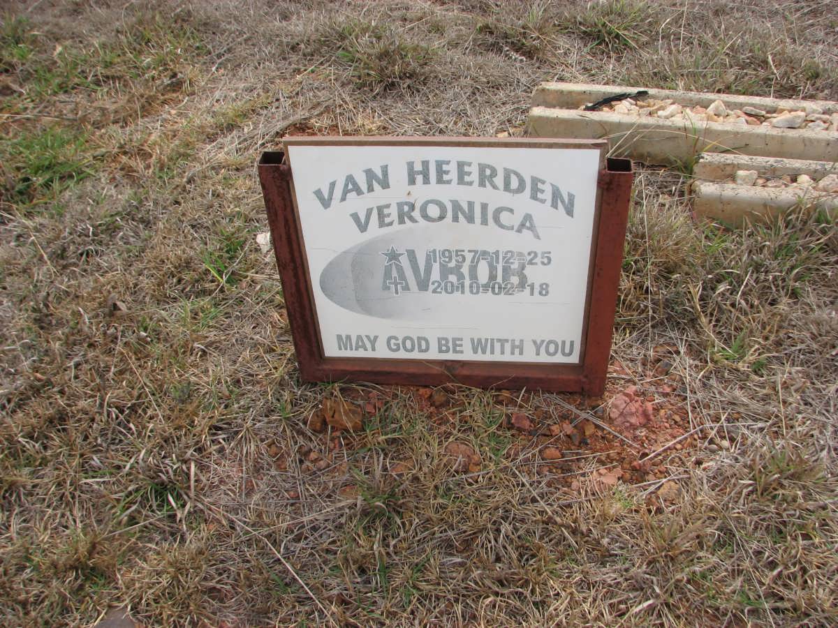 HEERDEN Veronica, van 1957-2010