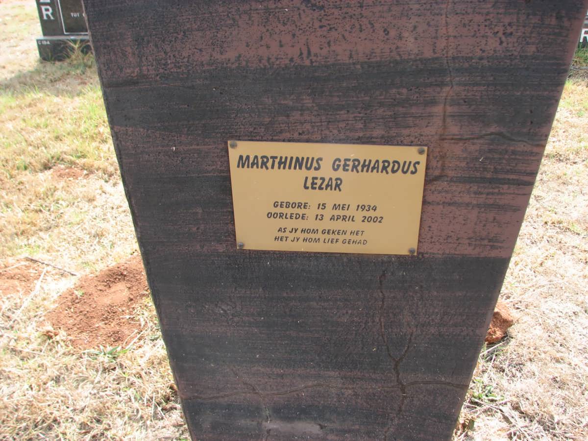 LEZAR Marthinus Gerhardus 1934-2002