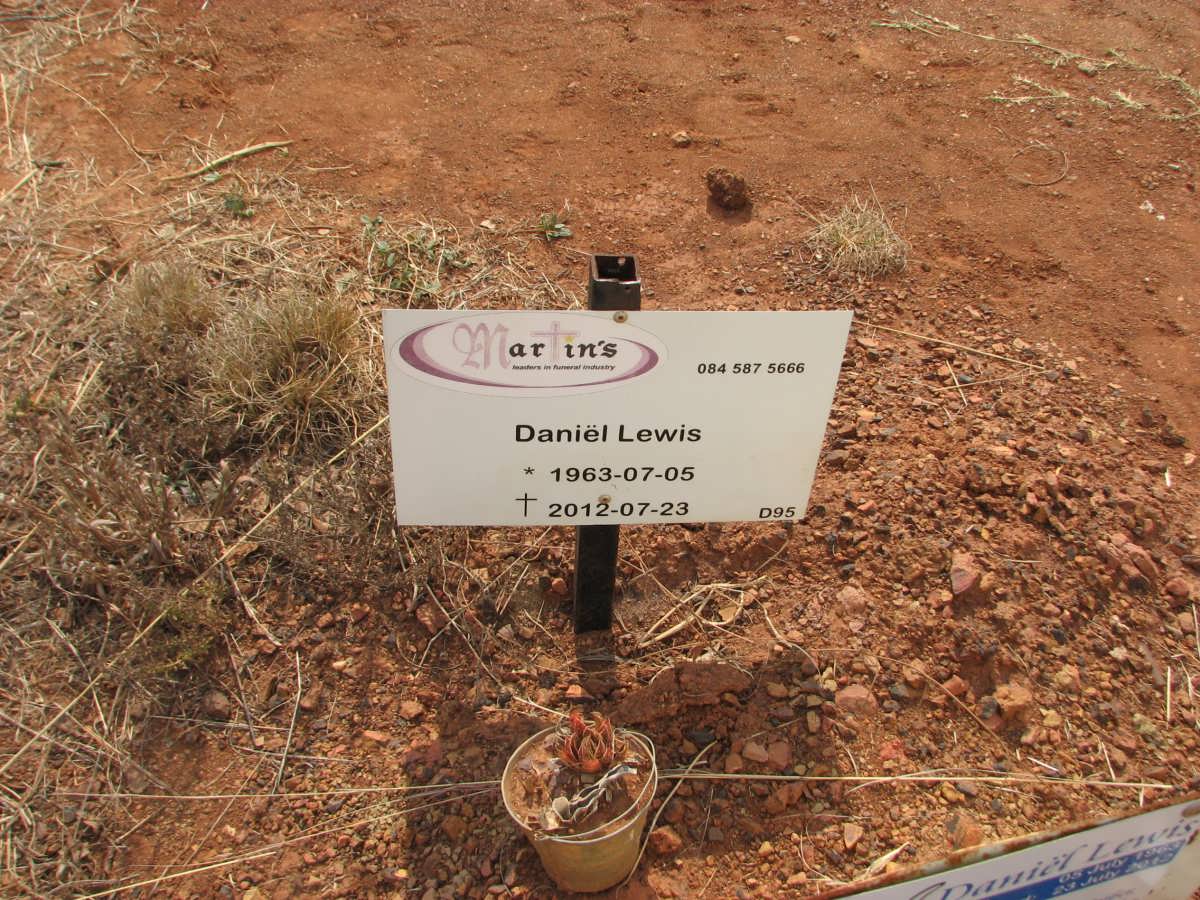 LEWIS Daniël 1963-2012