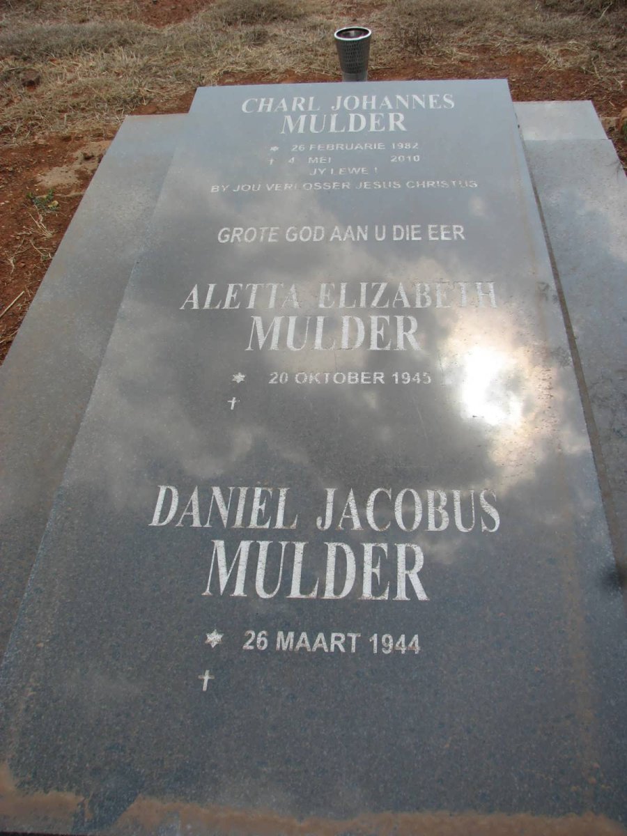 MULDER Daniël Jacobus 1944- &amp; Aletta Elizabeth 1945- :: MULDER Charl Johannes 1982-2010