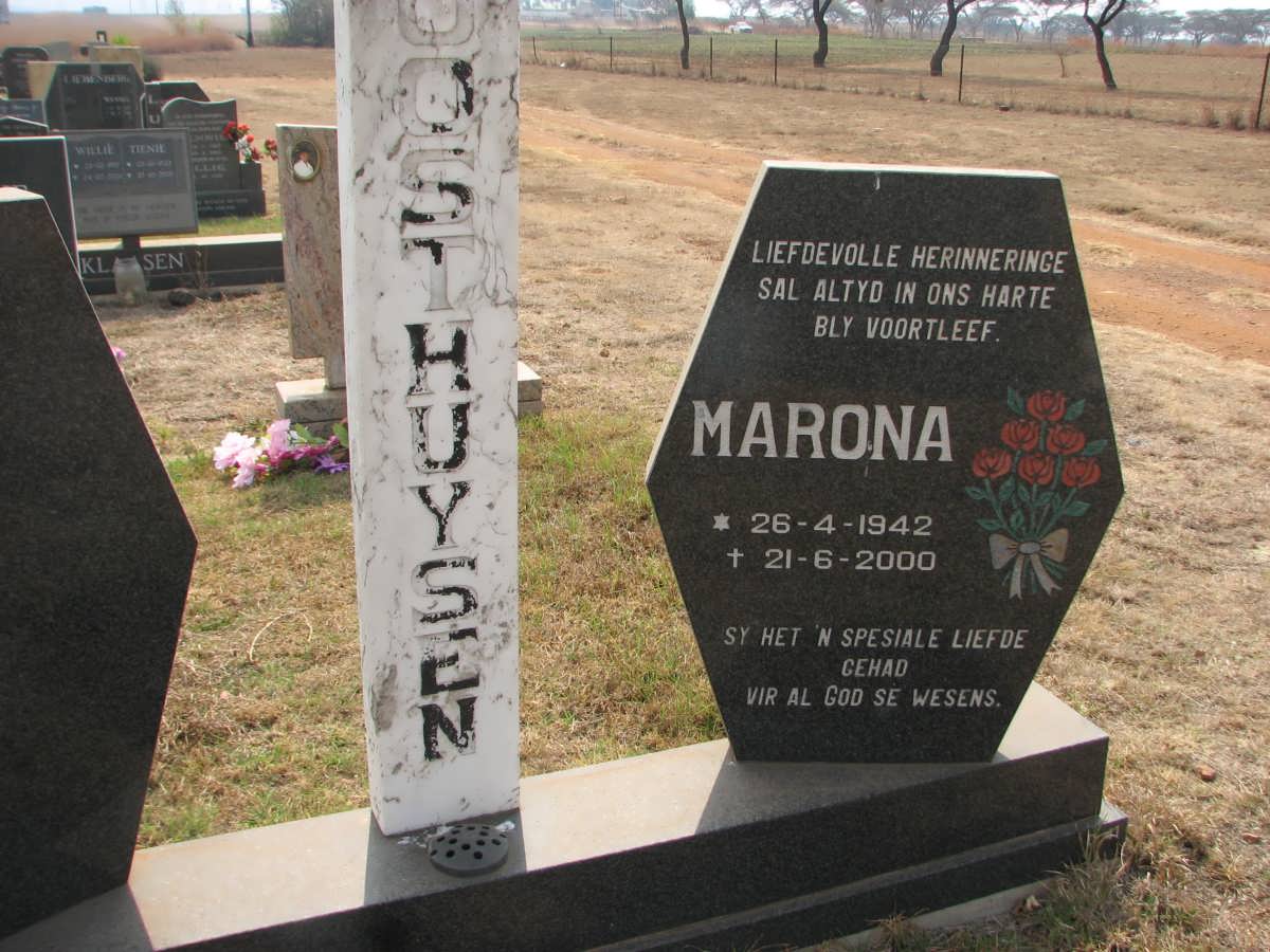 OOSTHUYSEN Marona 1942-2000