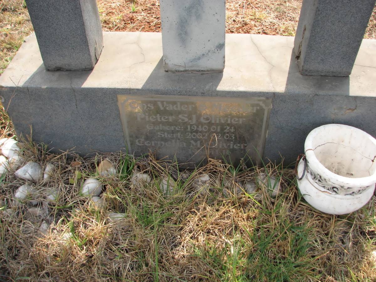 OLIVIER Pieter S.J. 1940-2002 &amp; Cornelia M. 195?-