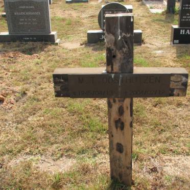 OOSTHUIZEN M.T. 1945-2004