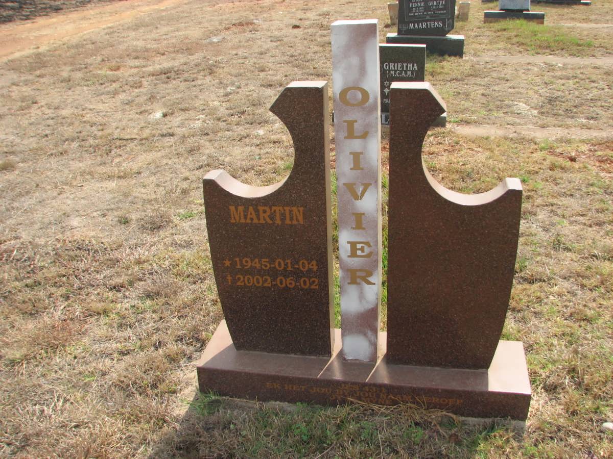 OLIVIER Martin 1945-2002