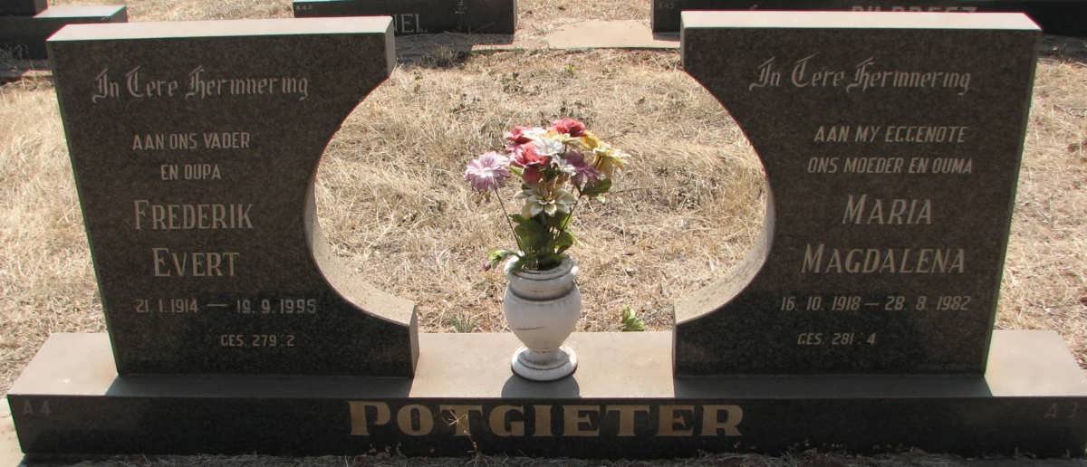 POTGIETER Frederik Evert 1914-1995 &amp; Maria Magdalena 1918-1982