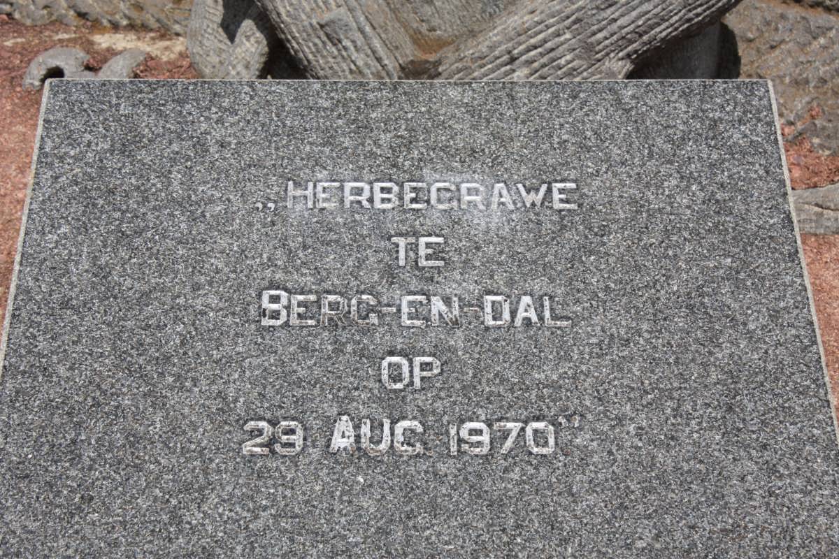 05. Memorial Plaque