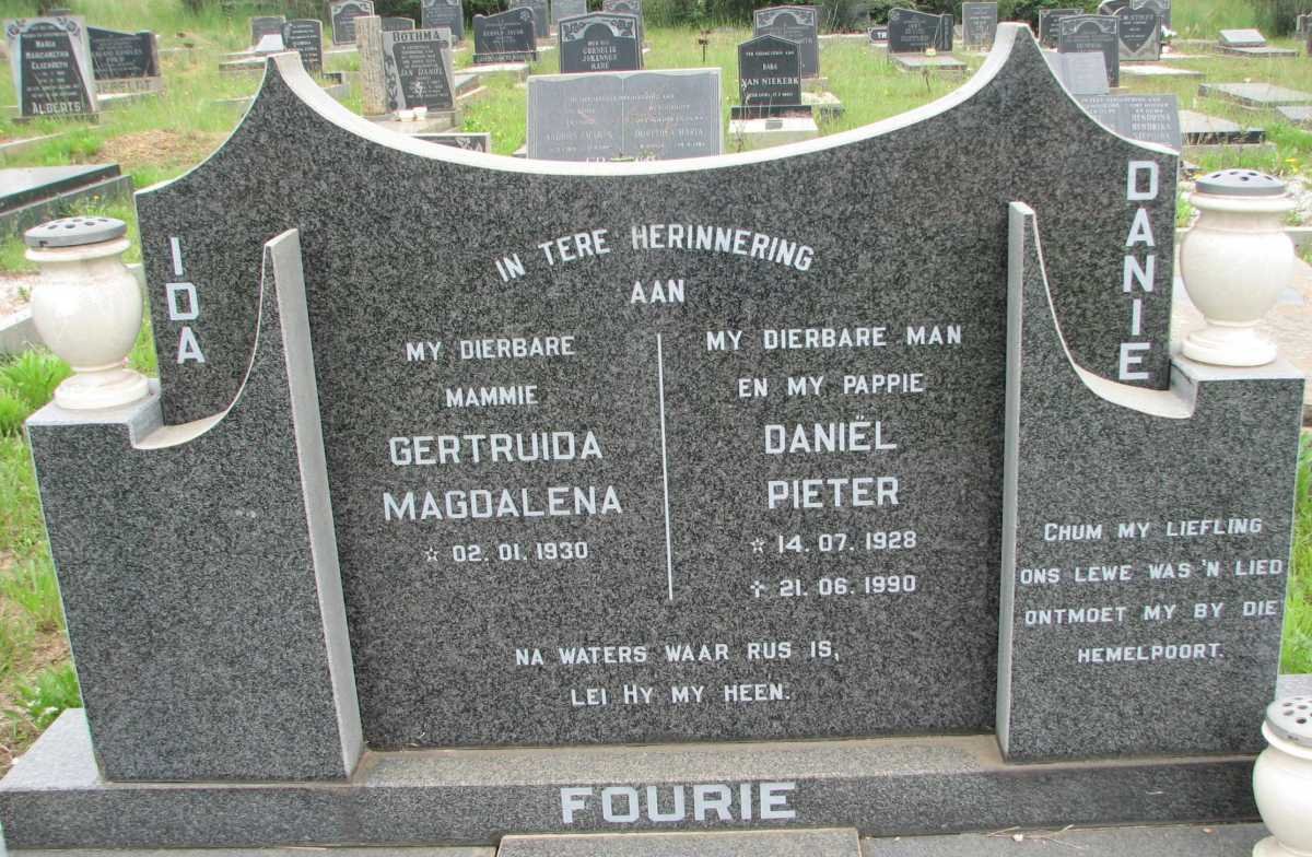 FOURIE Daniel Pieter 1928-1990 &amp; Gertruida Magdalena 1930-