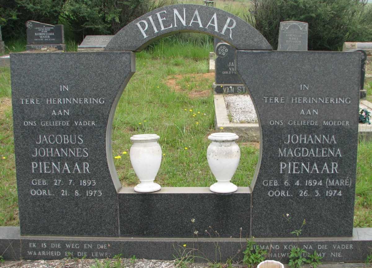 PIENAAR Jacobus Johannes 1893-1973 &amp; Johanna Magdalena MARÉ 1894-1974