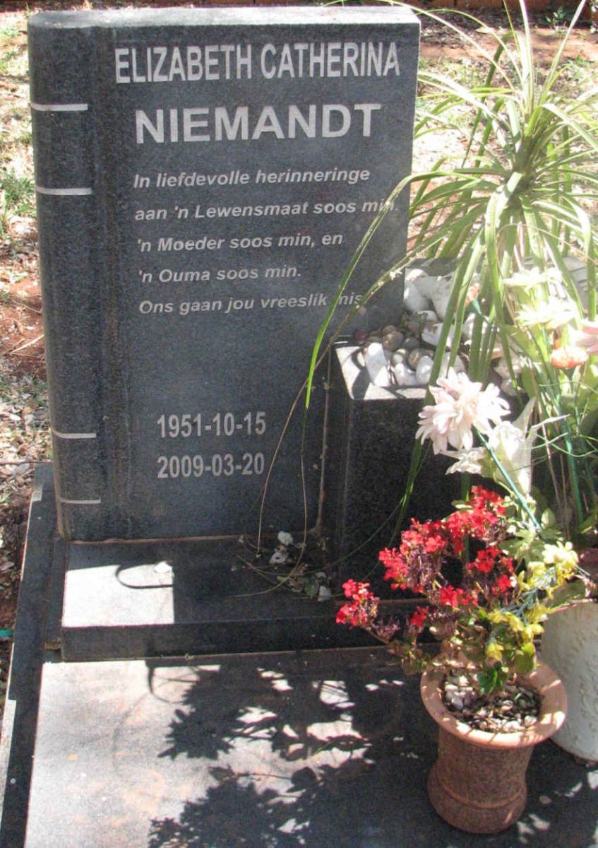 NIEMANDT Elizabeth Catherina 1951-2009