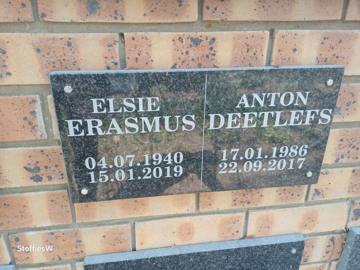 ERASMUS Elsie 1940-2019 :: DEETLEFS Anton 1986-2017