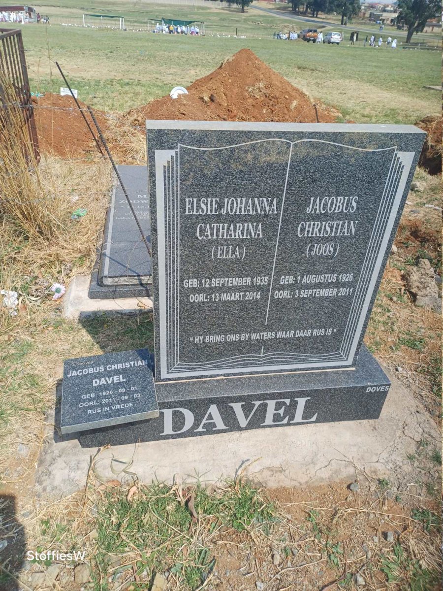 DAVEL Jacobus Christian 1926-2011 & Elsie Johanna Catharinan 1935-2014 