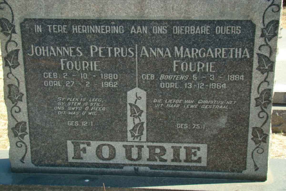 FOURIE Johannes Petrus 1880-1962 &amp; Anna Margaretha BOOYENS 1884-1964