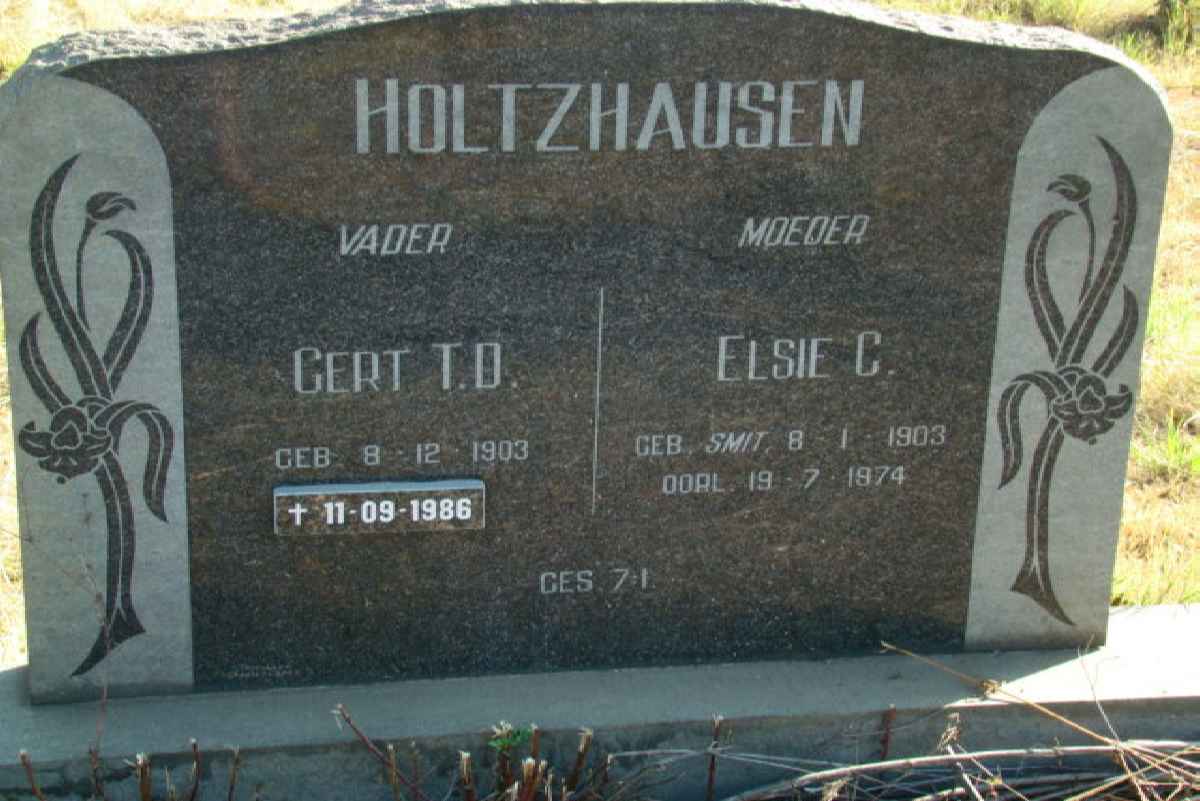 HOLTZHAUSEN Gert T.D. 1903-1986 &amp; Elsie C. SMIT 1903-1974