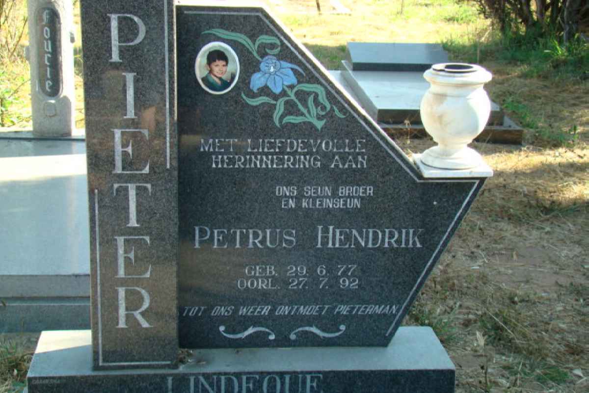 LINDEQUE Petrus Hendrik 1977-1992