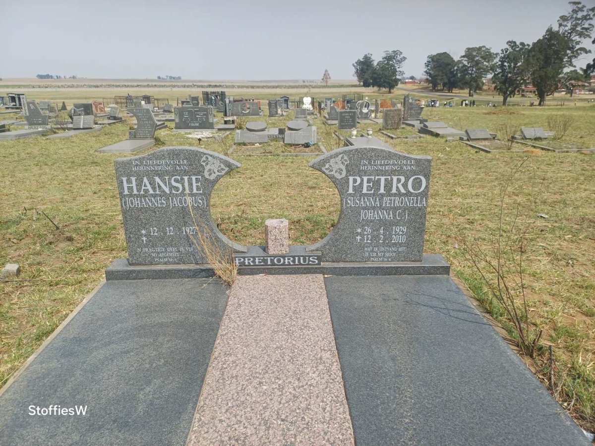 PRETORIUS Johannes Jacobus 1927- & Susanna Petronella Johanna C. 1929-2010