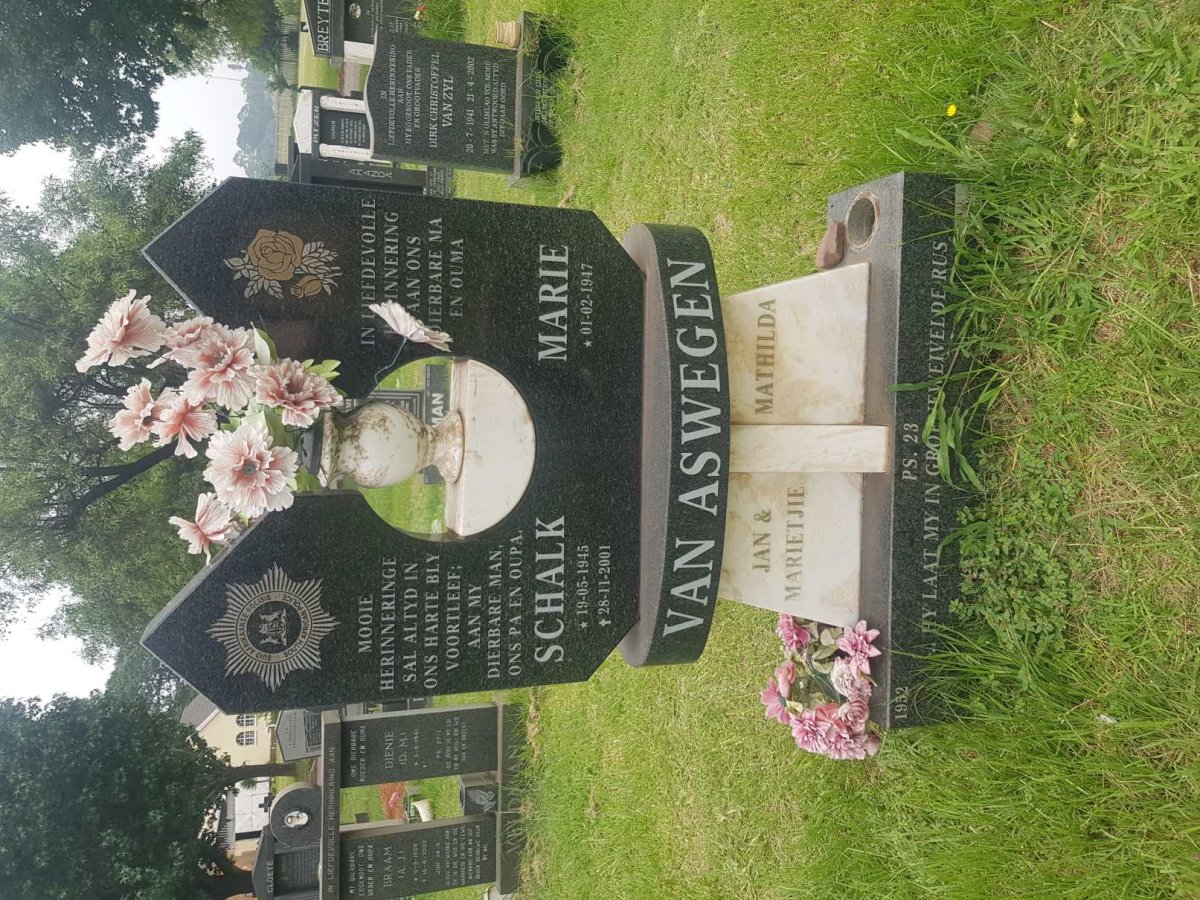 ASWEGEN Schalk, van 1945-2001 &amp; Marie 1947-