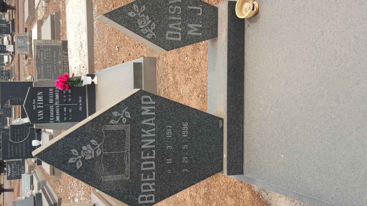 BREDENKAMP M.J. 1917-1996