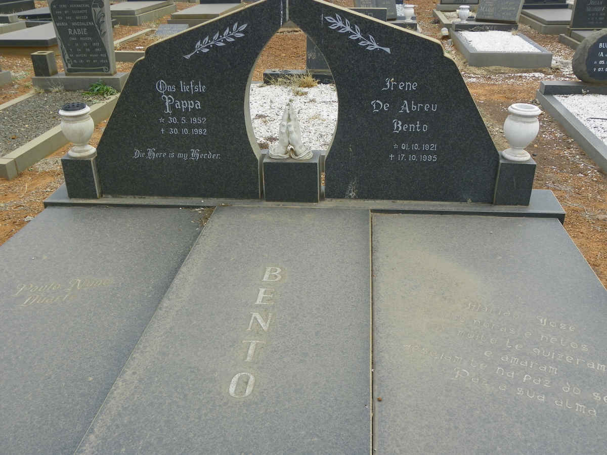 BENTO Irene de Abreu 1921-1995 :: BENTO Paulo Nuno Duarte 1952-1982 #1
