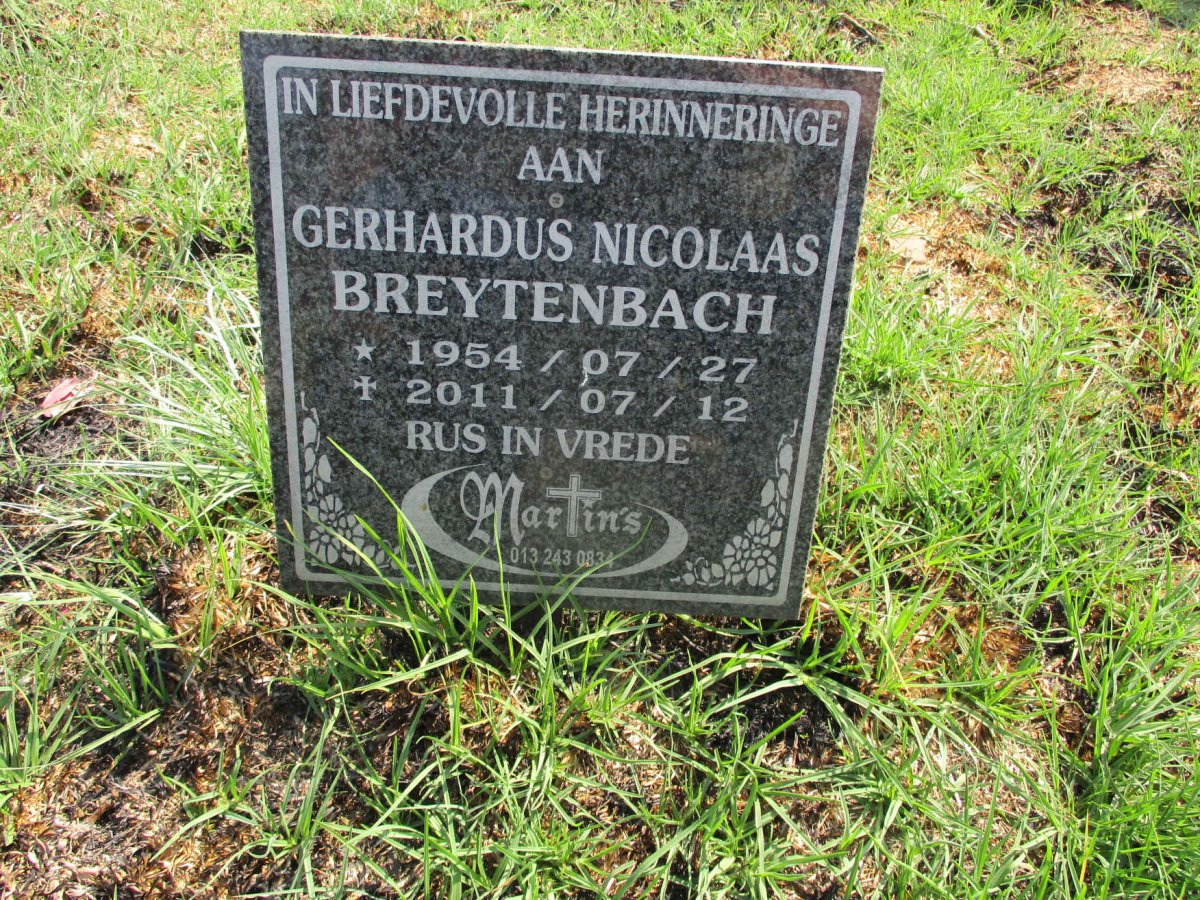 BREYTENBACH Gerhardus Nicolaas 1954-2011