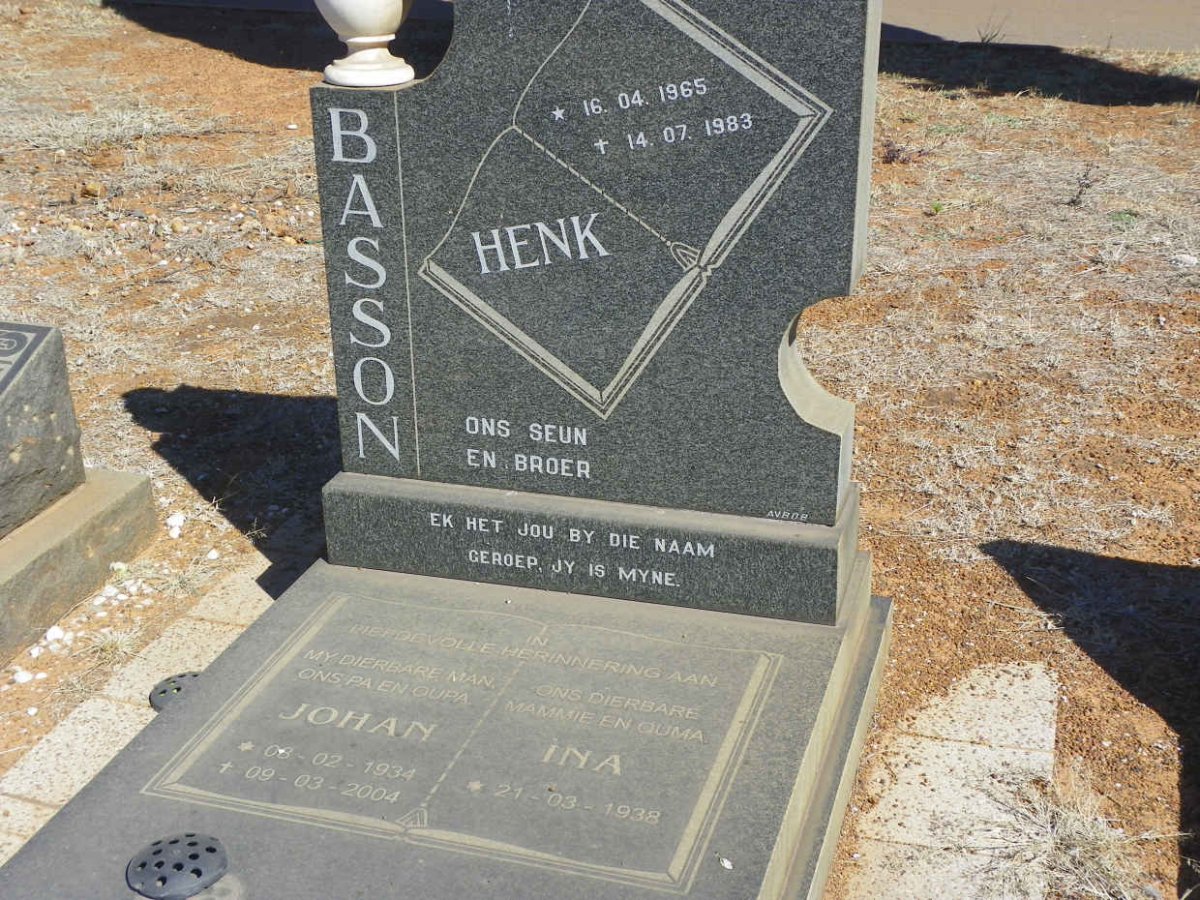 BASSON Johan 1934-2004 &amp; Ina 1938- :: BASSON Henk 1965-1983