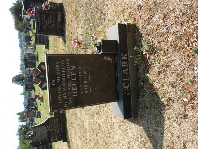 CLARK Heleen 1942-2004