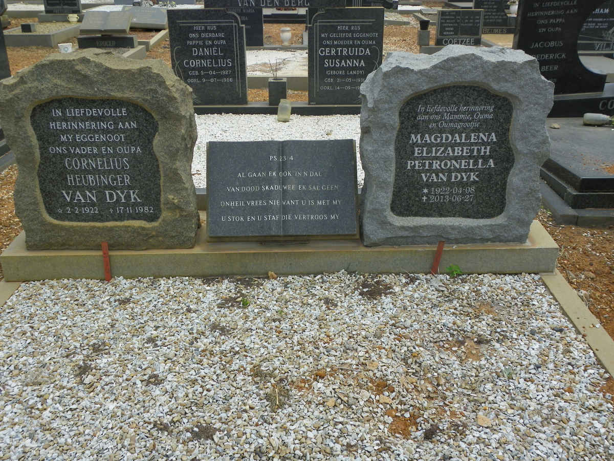 DYK Cornelius Heubinger, van 1922-1982 &amp; Magdalena Elizabeth Petronella 1922-2013