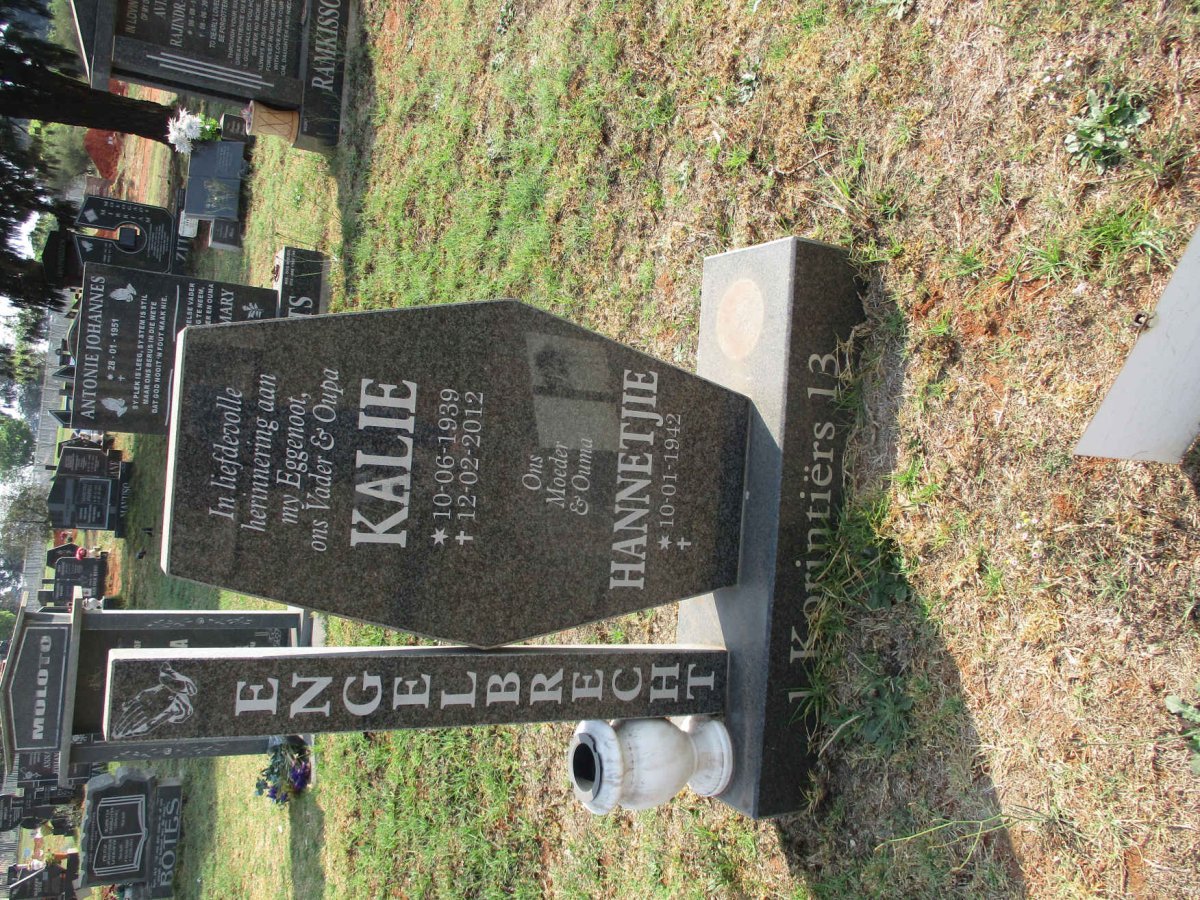ENGELBRECHT Kalie 1939-2012 &amp; Hannetjie 1942-