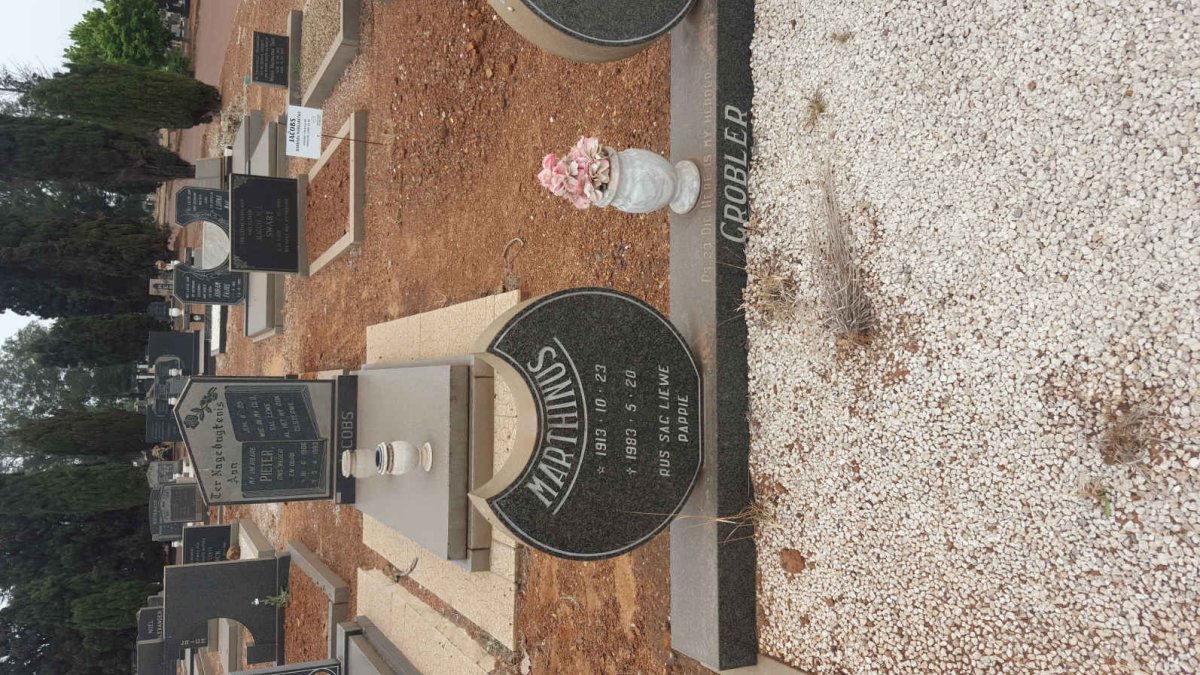 GROBLER Marthinus 1913-1983 &amp; Joey 1920-1996 #1