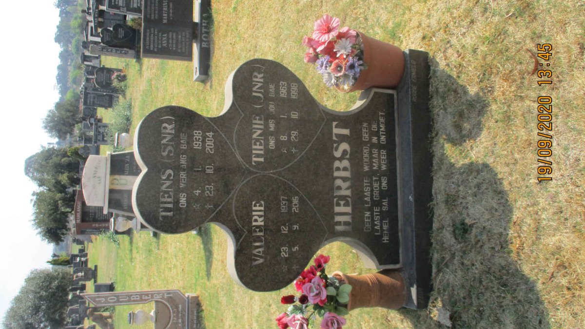 HERBST Tiens 1938-2004 &amp; Valerie 1937-2015 :: HERBST Tienie 1963-1998