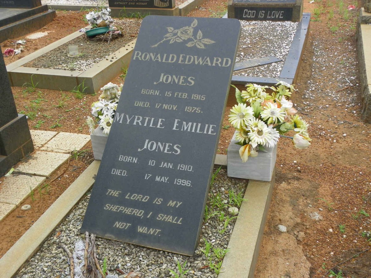 JONES Ronald Edward 1915-1975 &amp; Myrtle Emilie 1910-1996