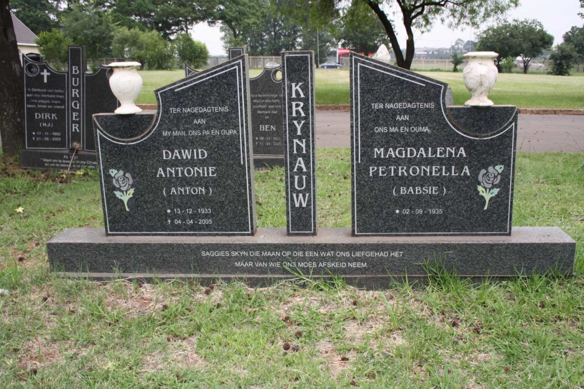 KRYNAUW Dawid Antonie 1933-2003 &amp; Magdalena Petronella 1935-