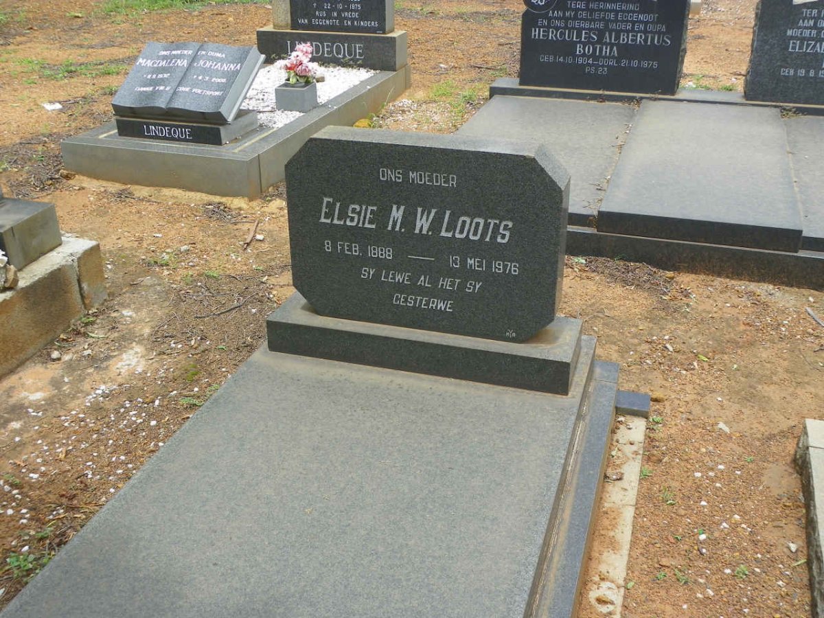 LOOTS Elsie M.W. 1888-1976