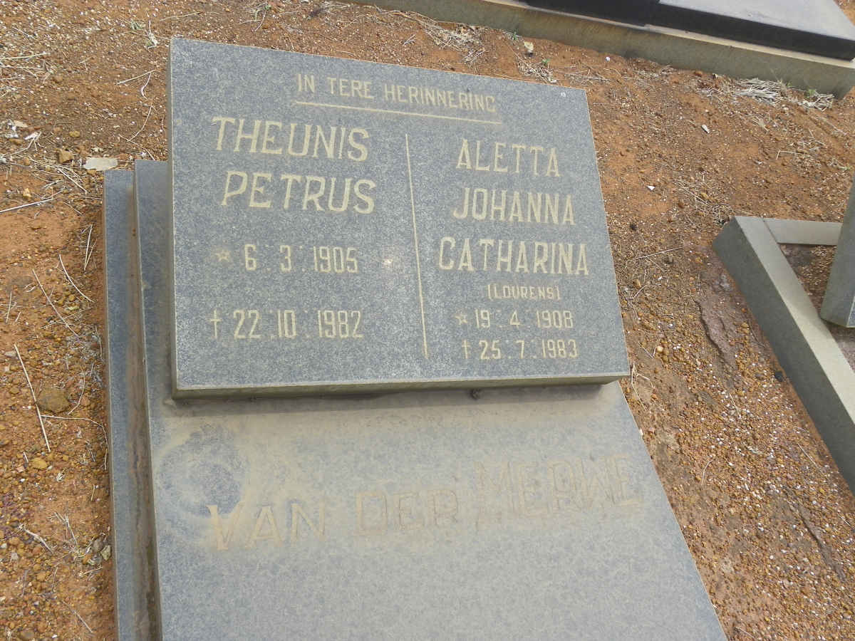 MERWE Theunis Petrus, van der 1905-1982 &amp; Aletta Johanna Catharina LOURENS 1908-1983