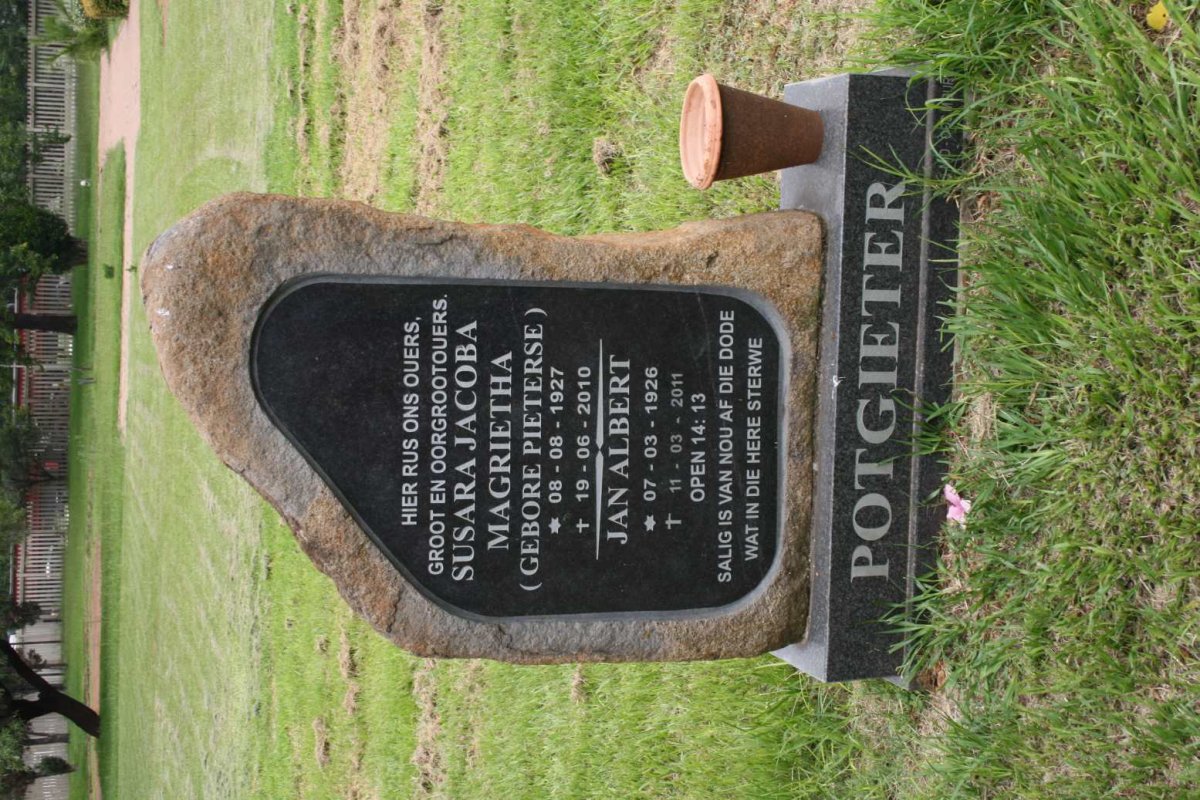 POTGIETER Jan Albert 1926-2011 &amp; Susara Jacoba Magrietha PIETERSE 1927-2010