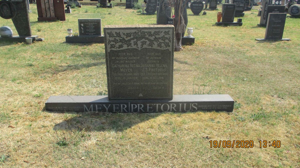 PRETORIUS Susanna Helena J.S. nee TRUTER 1884-1918 :: MEYER Catharina Regina nee KRIEL 1886-1918