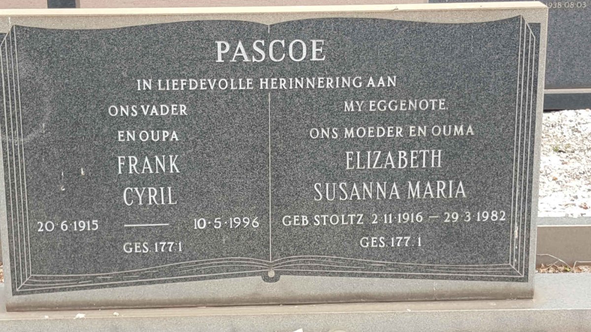 PASCOE Frank Cyril 1915-1996 &amp; Elizabeth Susanna Maria STOLTZ 1916-1982
