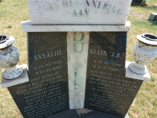 PLESSIS J.B., du 1949-2006 &amp; Annatjie 1952-2005