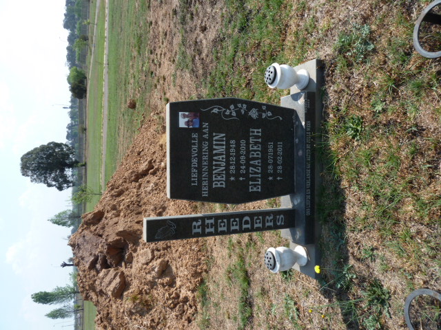 RHEEDERS Benjamin 1948-2010 &amp; Elizabeth 1951-2011
