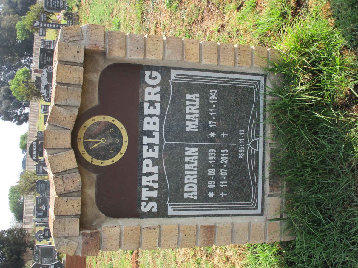 STAPELBERG Adriaan 1939-2015 &amp; Maria 1943-
