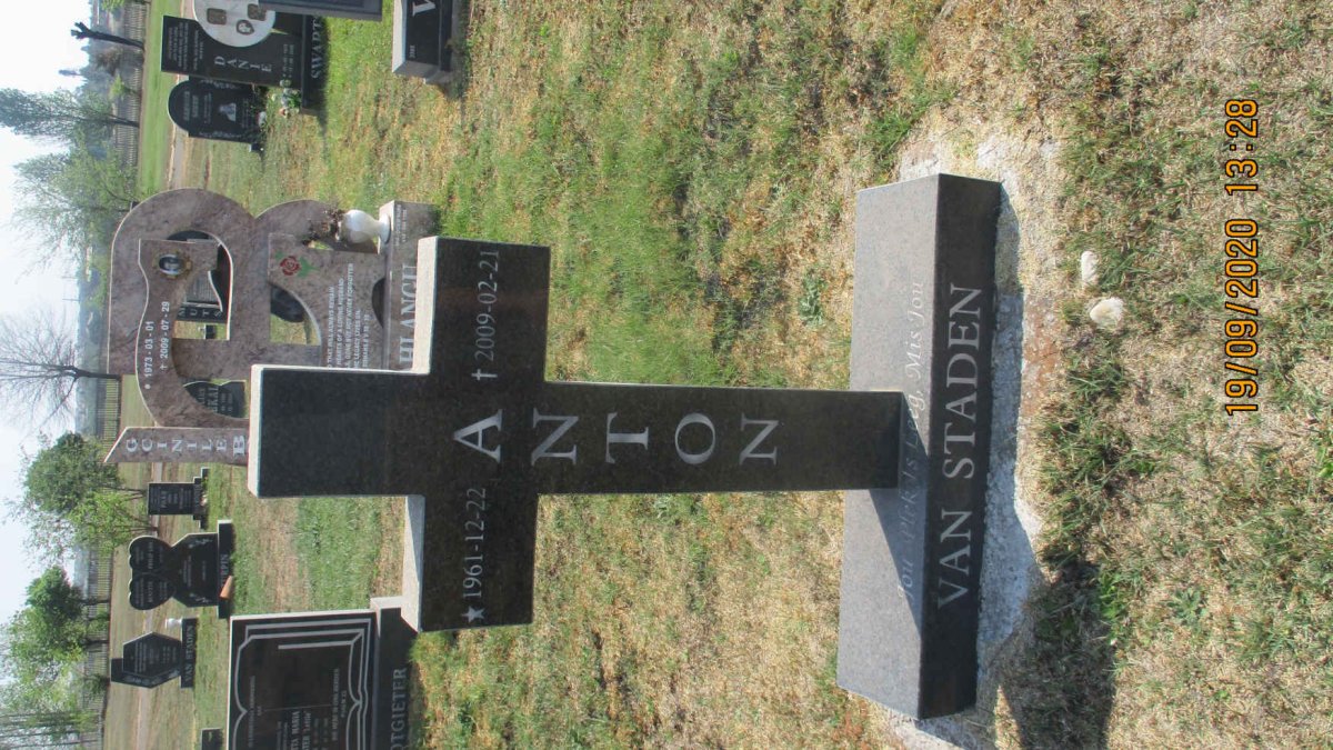 STADEN Anton, van 1961-2009