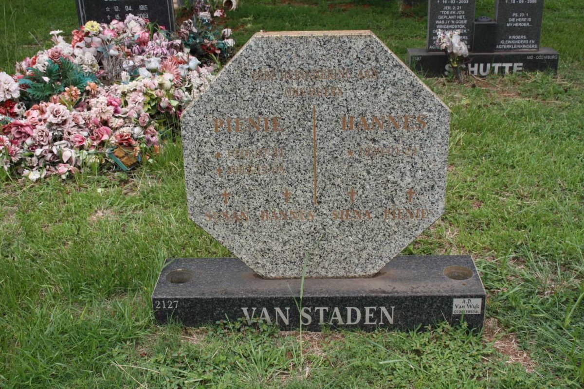 STADEN Hannes, van 1920- &amp; Pienie 1926-2002