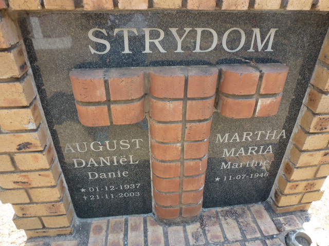 STRYDOM August Daniel 1937-2003 &amp; Martha Maria 1946-