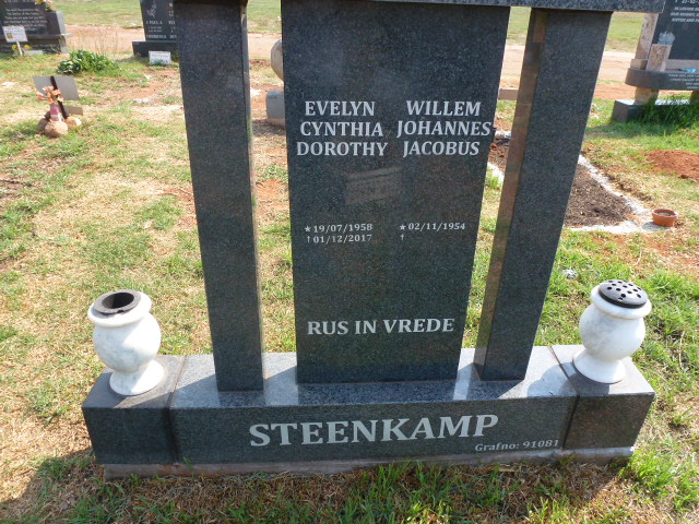 STEENKAMP Willem Johannes Jacobus 1954- &amp; Evelyn Cynthia Dorothy 1958-2017