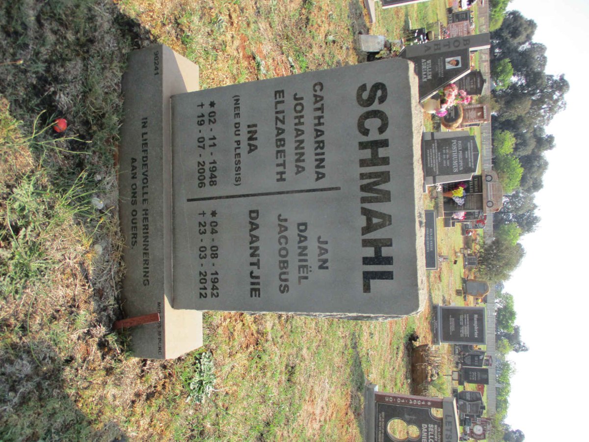 SCHMAHL Jan Daniël Jacobus 1942-2012 &amp; Catharina Johanna Elizabeth DU PLESSIS 1948-2006