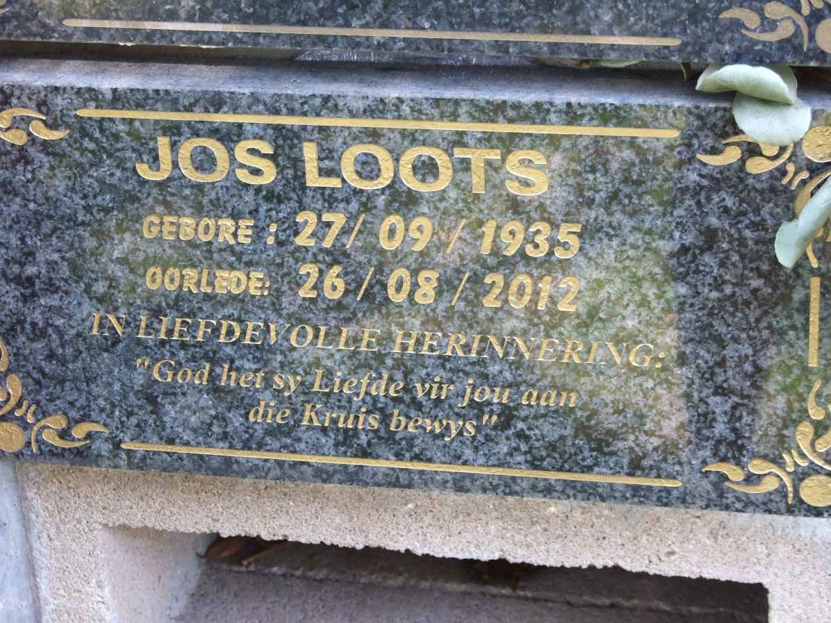 LOOTS Jos 1935-2012