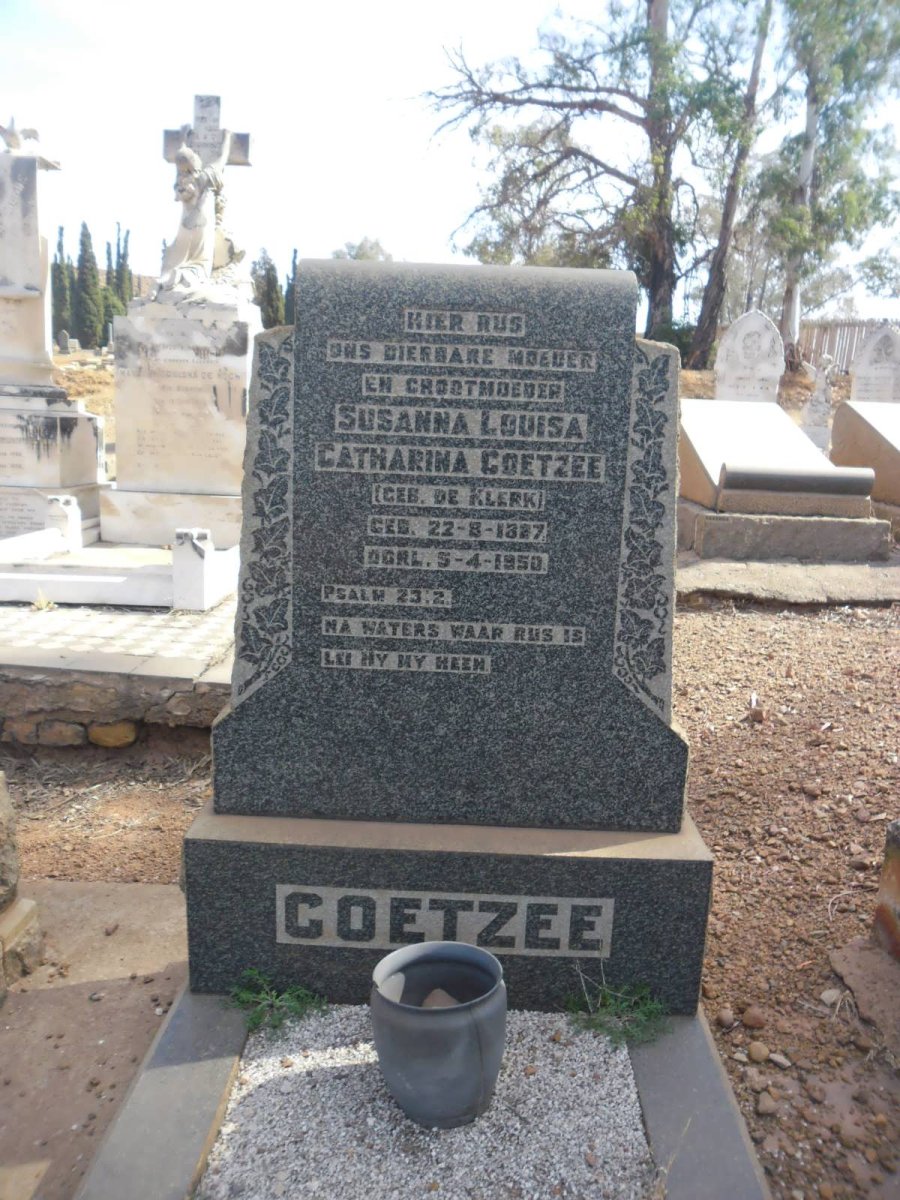 COETZEE Petrus Benjamin Jacobus 1884-1940 & Susanna Louisa Catharina nee DE KLERK 1887-1950 #2