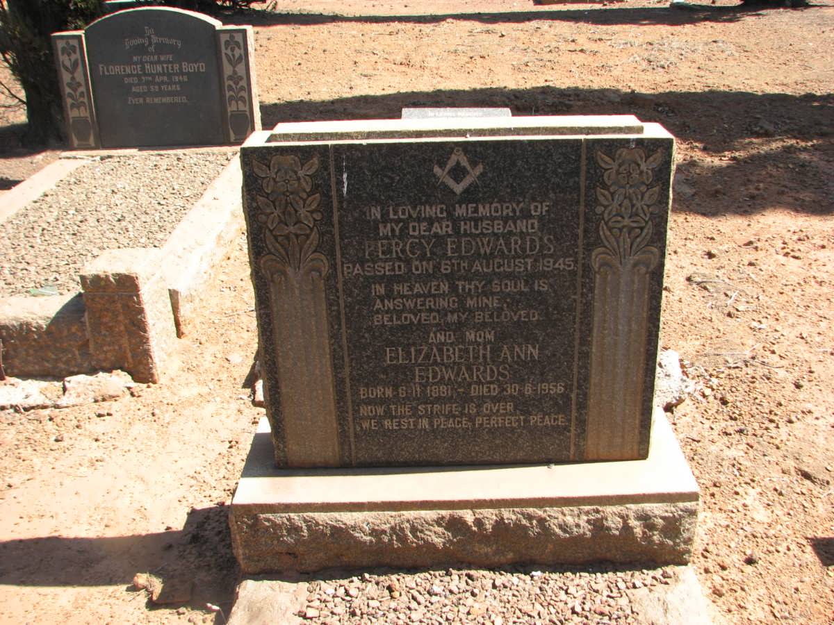 EDWARDS Percy -1945 &amp; Elizabeth Ann 1881-1956