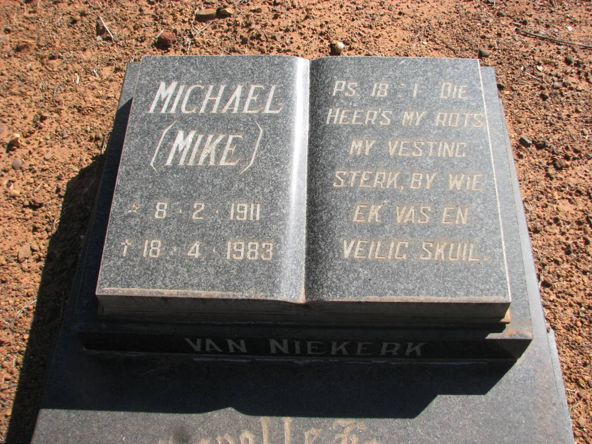 NIEKERK Michael, van 1911-1983